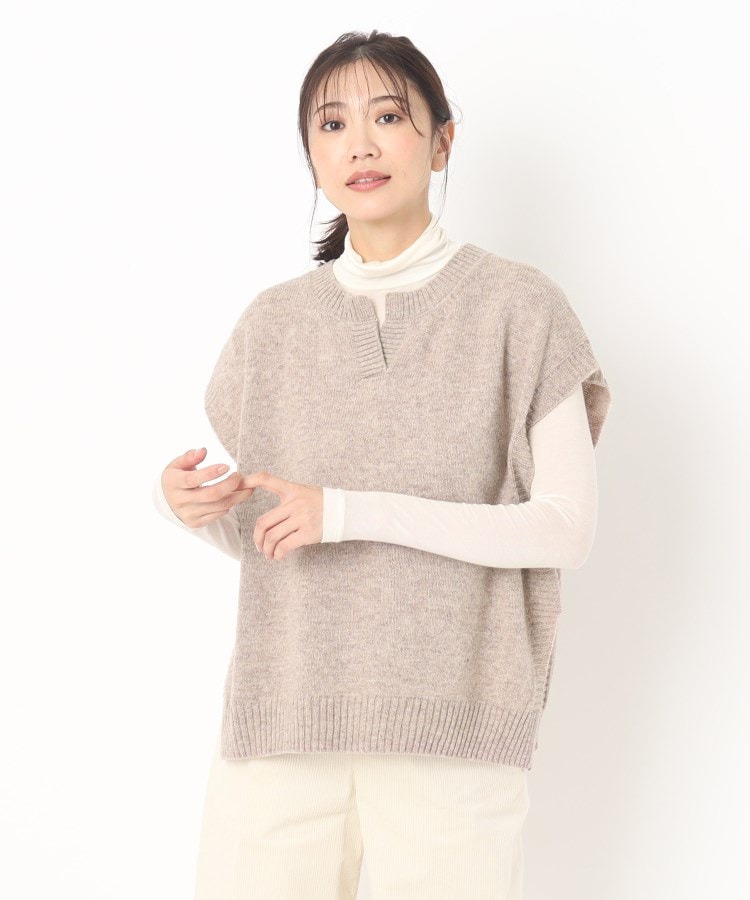 ポーシャル(poushal)の【スリット入り】たっぷりニットベスト20