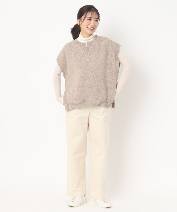 ポーシャル(poushal)の【スリット入り】たっぷりニットベスト22