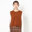 ポーシャル(poushal)の【カシミヤ混】丸首シンプルニットベスト1