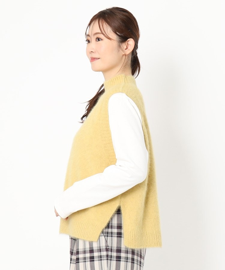 ポーシャル(poushal)の【フォックス・カシミヤブレンド】ふわふわハイネックニットベスト2