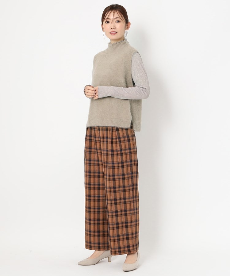 フォックス・カシミヤブレンド】ふわふわハイネックニットベスト フォックス・カシミヤブレンド】ふわふわハイネックニットベスト