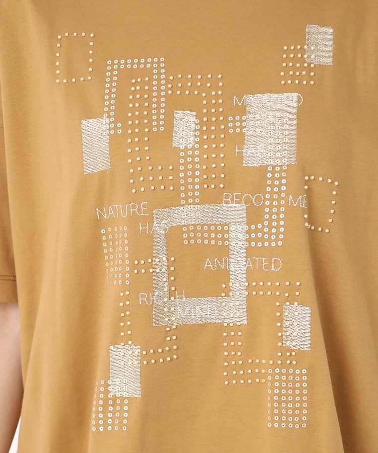 コルディア(CORDIER)の刺繍&ビーズデザイン ゆとりシルエットTシャツ15