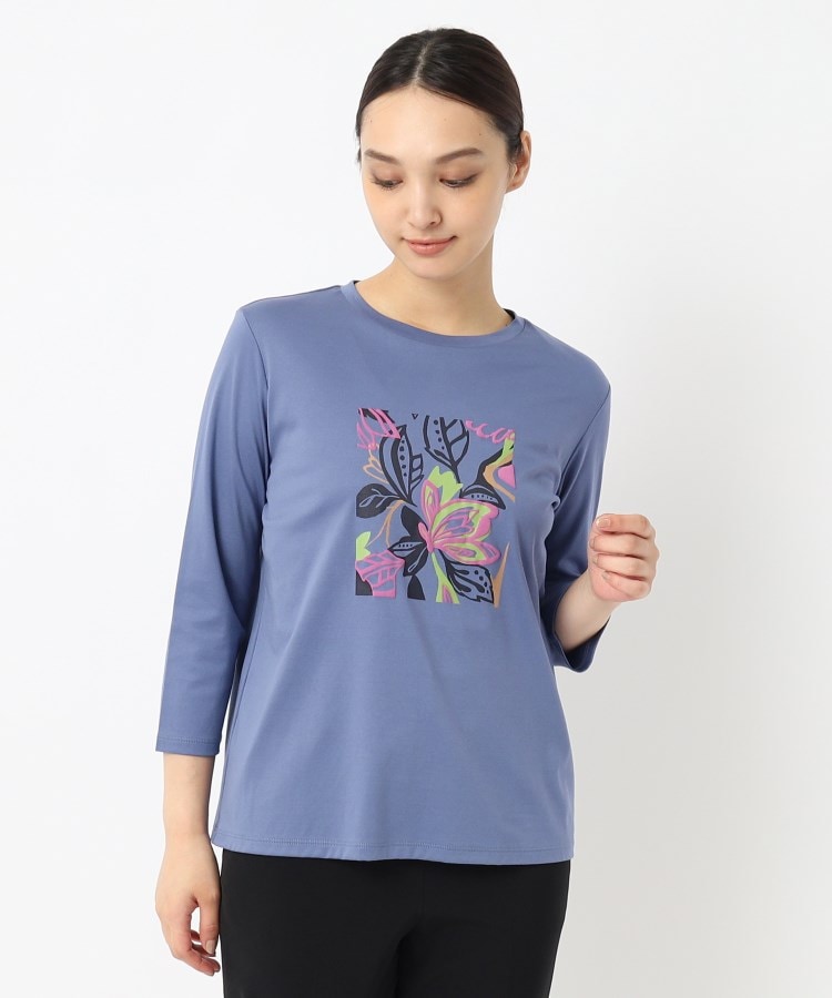 コルディア(CORDIER)のモダンフラワープリントTシャツ11