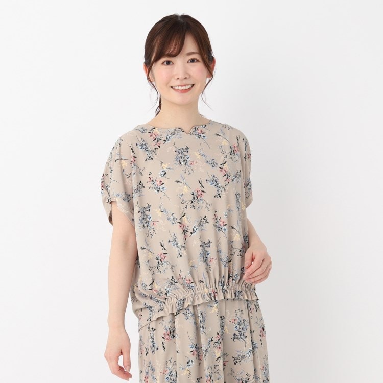 ルイシャンタン(Lui Chantant)の【接触冷感／日本製／セットアップ可】ドライクールフラワープリントプルオーバー シャツ・ブラウス