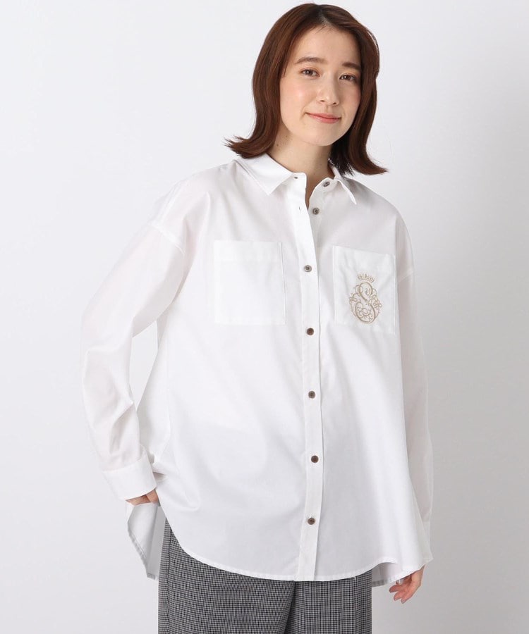 スチェッソ(SUTSESO　)のエンブレムデザイン コットンシャツ ホワイト(002)