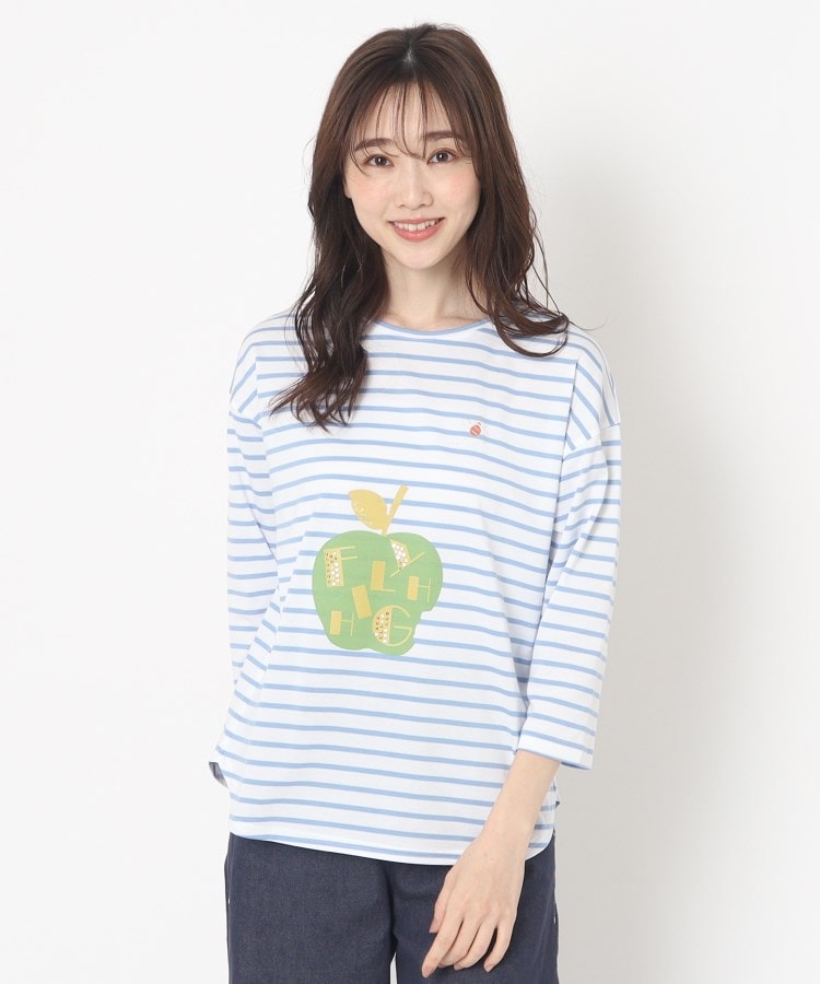 スチェッソ(SUTSESO　)のリンゴモチーフプリントTシャツ サックスブルー(390)