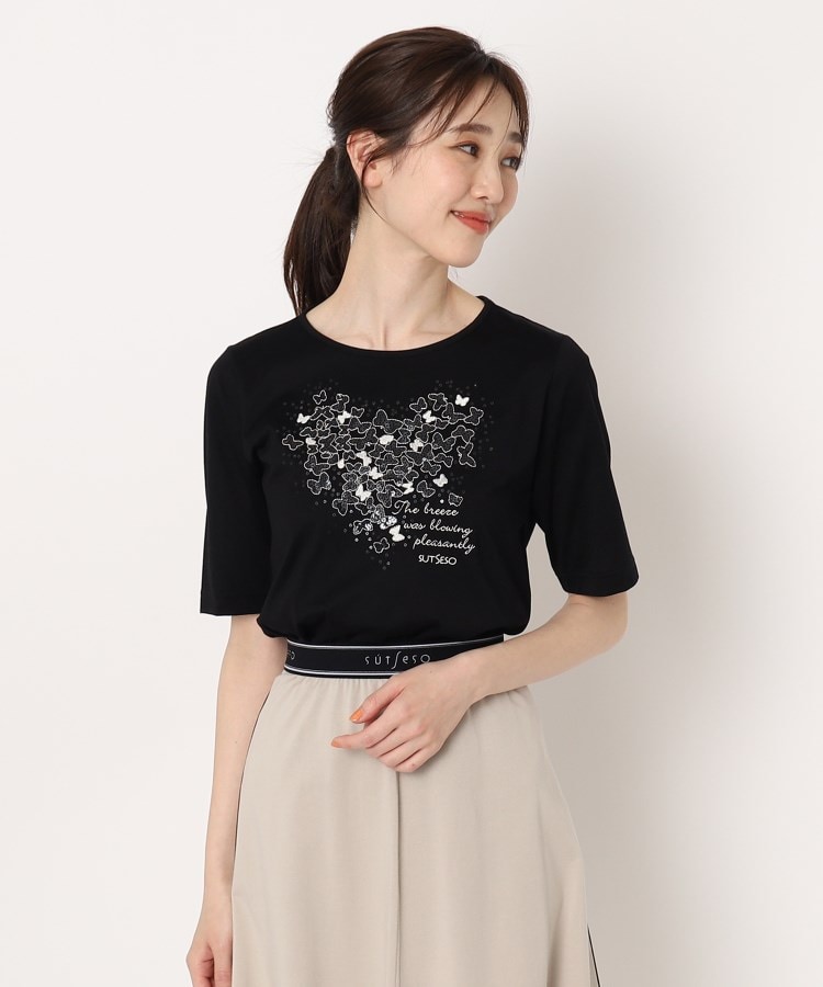 スチェッソ(SUTSESO　)のバタフライ刺繍Tシャツ ブラック(019)