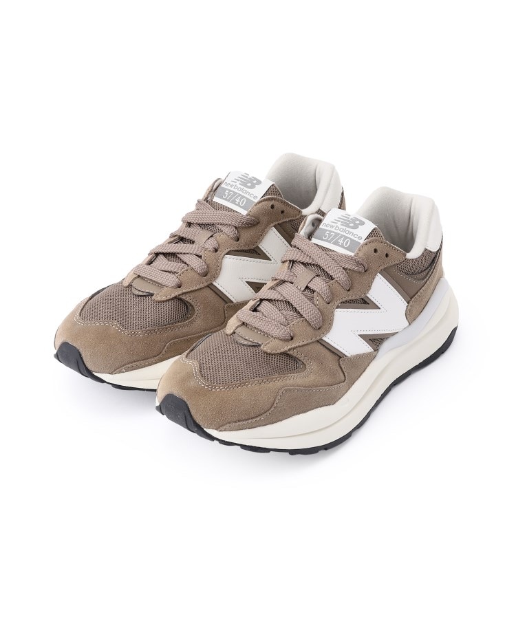 ◆NEW BALANCE（ニューバランス） 57／40