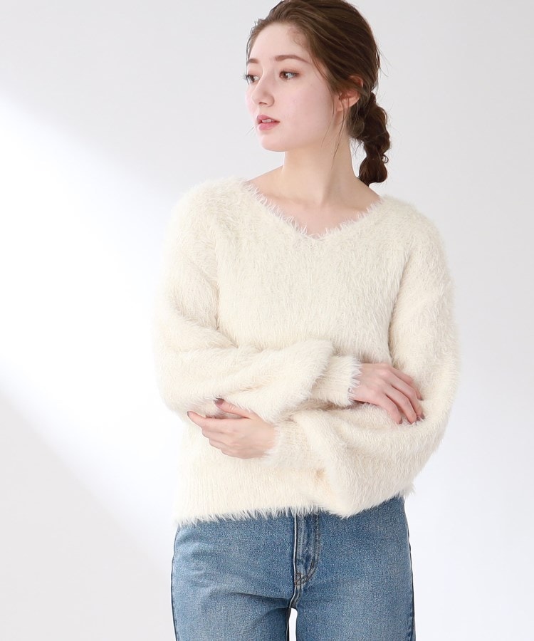 ザ ショップ ティーケー（ウィメン）(THE SHOP TK(Women))の◆【ふわふわ/シャギー】フェザーヤーンVネックニット オフホワイト(003)