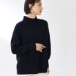 ザ ショップ ティーケー（ウィメン）(THE SHOP TK(Women))の◆【あったか/柔らかい/程よくゆったり】メランジ調ハイネックニット ネイビー(093)