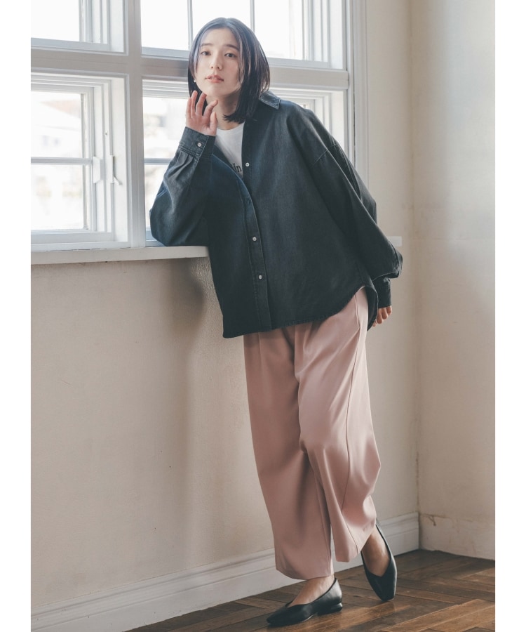 ザ ショップ ティーケー（ウィメン）(THE SHOP TK(Women))のレスウォーターデニムシャツ【洗濯機OK】1