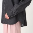 ザ ショップ ティーケー（ウィメン）(THE SHOP TK(Women))のレスウォーターデニムシャツ【洗濯機OK】9