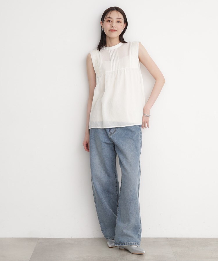 ザ ショップ ティーケー（ウィメン）(THE SHOP TK(Women))の刺繍タックノースリーブブラウス【洗える】13