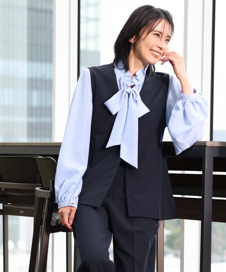 ザ ショップ ティーケー（ウィメン）(THE SHOP TK(Women))の【ONOFF活躍/セレモニー/通勤】ギャザーリボンタイブラウス/洗える3