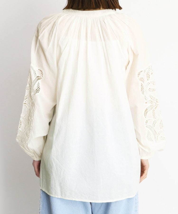 ザ ショップ ティーケー（ウィメン）(THE SHOP TK(Women))の袖刺繍コットンブラウス【洗える】15