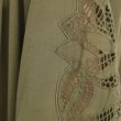 ザ ショップ ティーケー（ウィメン）(THE SHOP TK(Women))の袖刺繍コットンブラウス【洗える】12