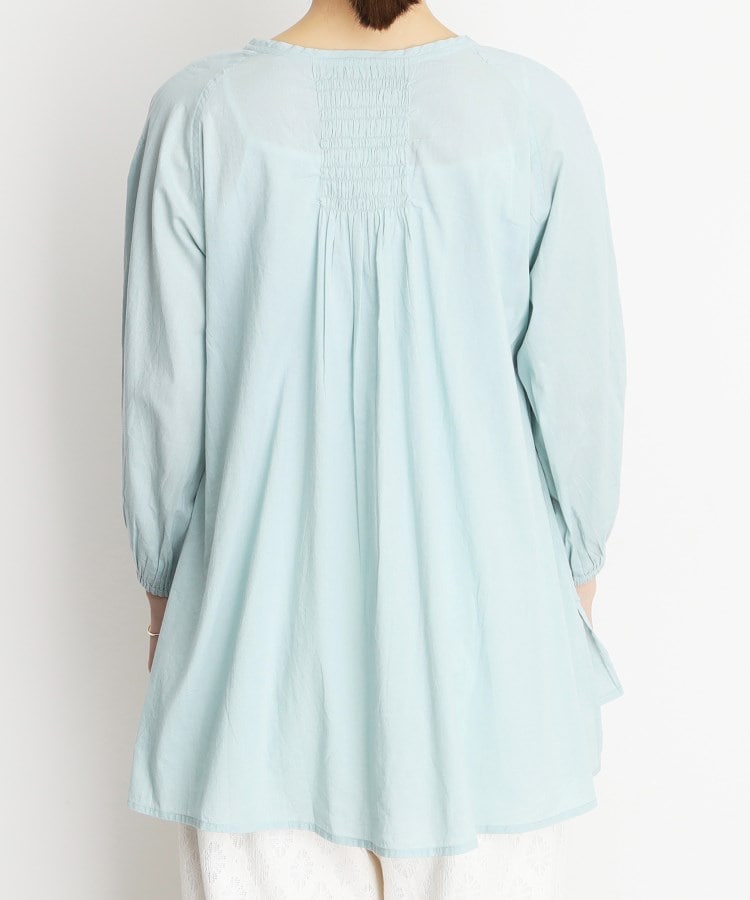 ザ ショップ ティーケー（ウィメン）(THE SHOP TK(Women))のコットンシャーリングブラウス【洗える】15