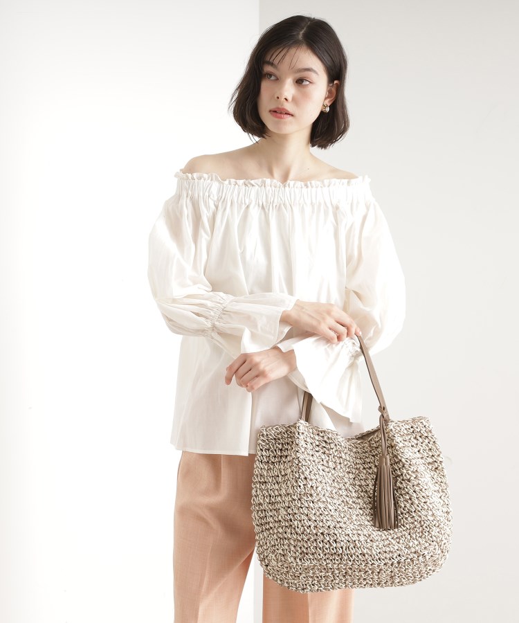 ザ ショップ ティーケー（ウィメン）(THE SHOP TK(Women))のタッセル付き雑材トートバッグ11