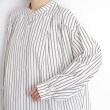 ザ ショップ ティーケー（ウィメン）(THE SHOP TK(Women))のバックシャーリングシャツ【洗える】17
