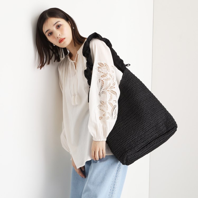 ザ ショップ ティーケー（ウィメン）(THE SHOP TK(Women))のタフタフリル雑材トート トートバッグ