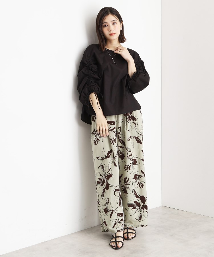 ザ ショップ ティーケー（ウィメン）(THE SHOP TK(Women))の袖シャーリングブラウス【洗濯機OK】6
