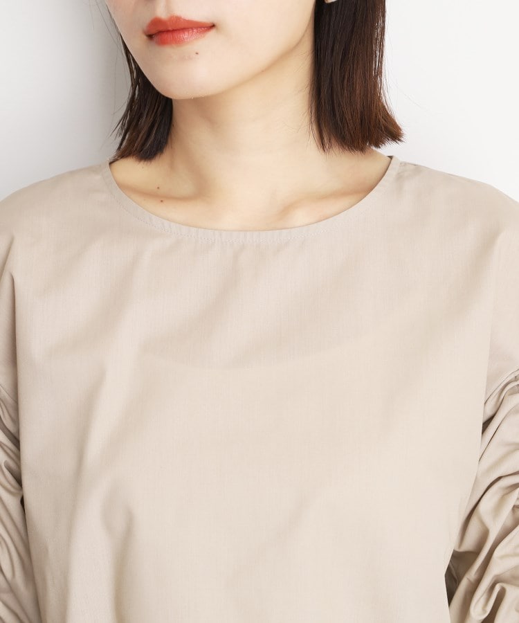 ザ ショップ ティーケー（ウィメン）(THE SHOP TK(Women))の袖シャーリングブラウス【洗濯機OK】16