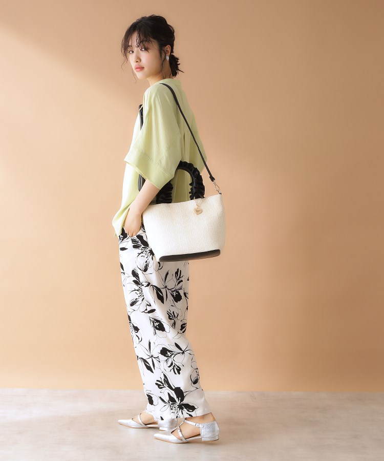 ザ ショップ ティーケー（ウィメン）(THE SHOP TK(Women))の雑材フリルハンドバッグ17