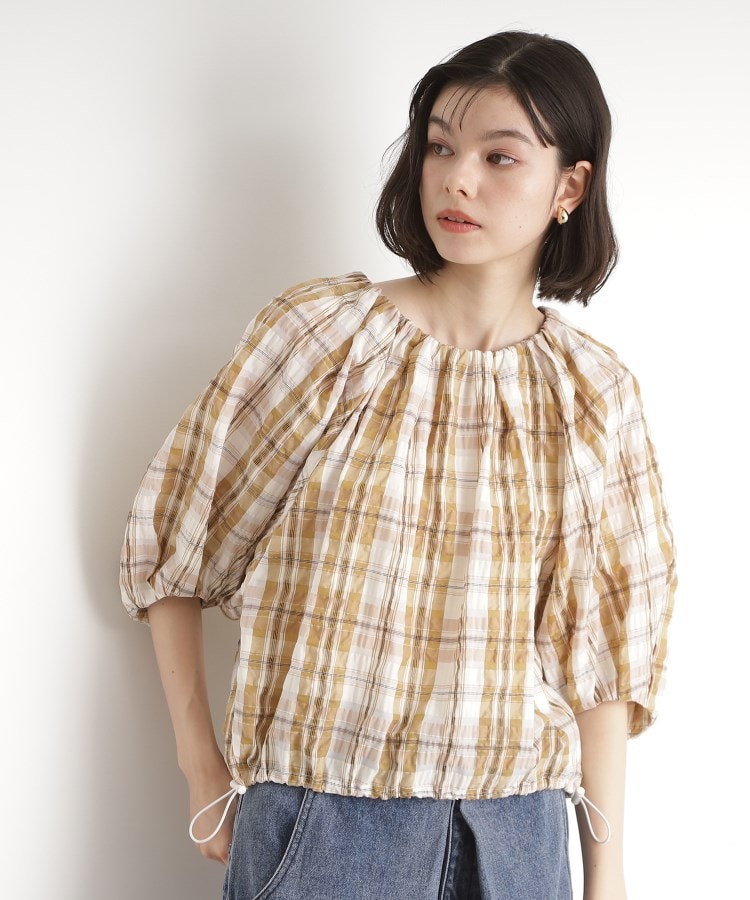ザ ショップ ティーケー（ウィメン）(THE SHOP TK(Women))のチェックギャザーブラウス【洗える】 ベージュ(252)