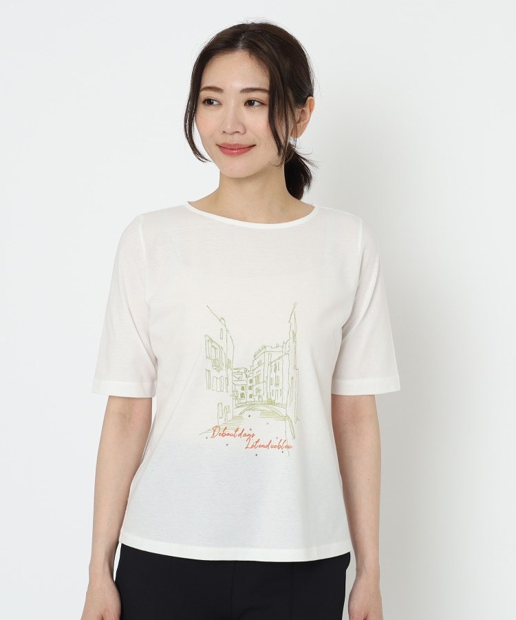 インテレクション(INTELLECTION)の【洗える】風景刺繍ポイントTシャツ1