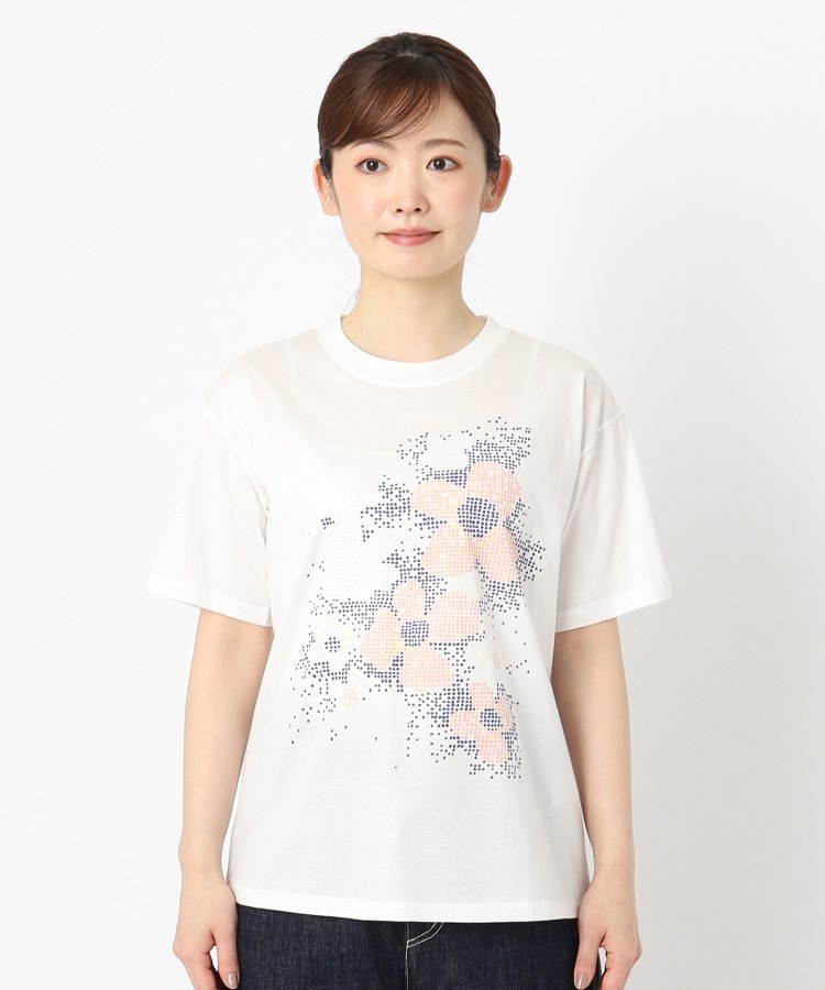 インテレクション(INTELLECTION)の【洗える・コットン】フラワープリント・刺繍・スパンコールTシャツ1