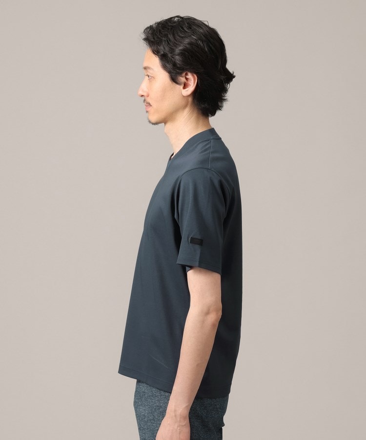 タケオキクチ(TAKEO KIKUCHI)の【抗菌防臭】ジャケットインナー 半袖 Vカットソー19