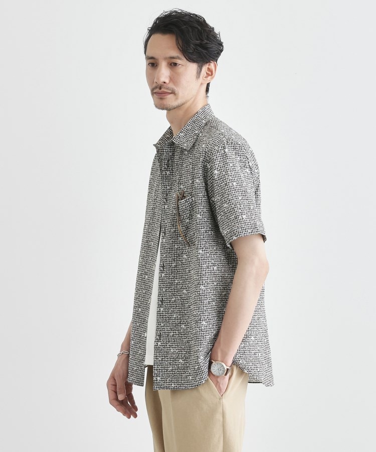 タケオキクチ(TAKEO KIKUCHI)の【無地・チェック・ボタニカル柄】リップル シャツ30