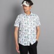 アダバット(メンズ)(adabat(Men))の【吸水速乾】サマーリゾート柄 半袖シャツ1