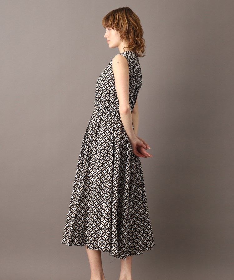 ドレステリア(レディース)(DRESSTERIOR(Ladies))のオーバーラップサークルノースリーブワンピース11