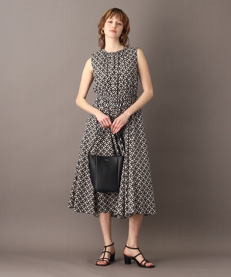 ドレステリア(レディース)(DRESSTERIOR(Ladies))のオーバーラップサークルノースリーブワンピース13