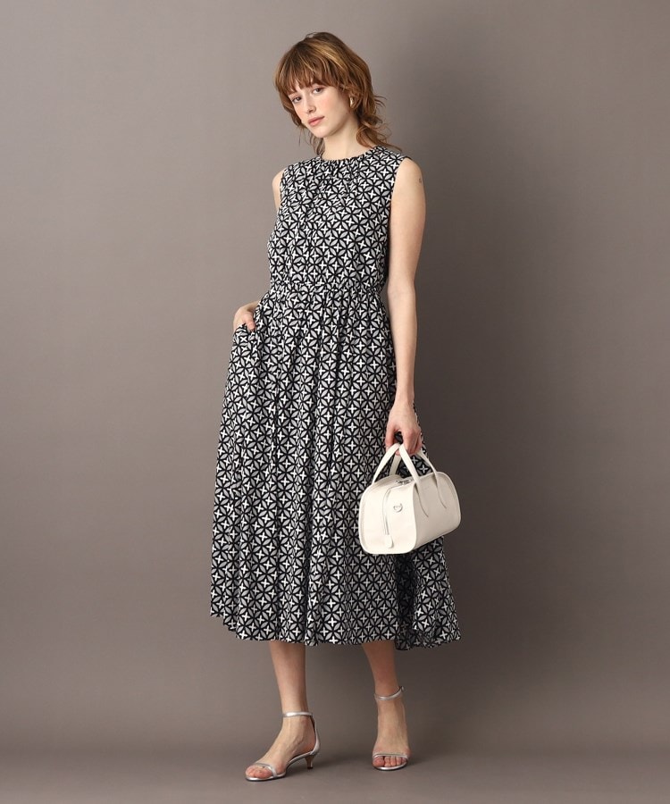 ドレステリア(レディース)(DRESSTERIOR(Ladies))のオーバーラップサークルノースリーブワンピース28