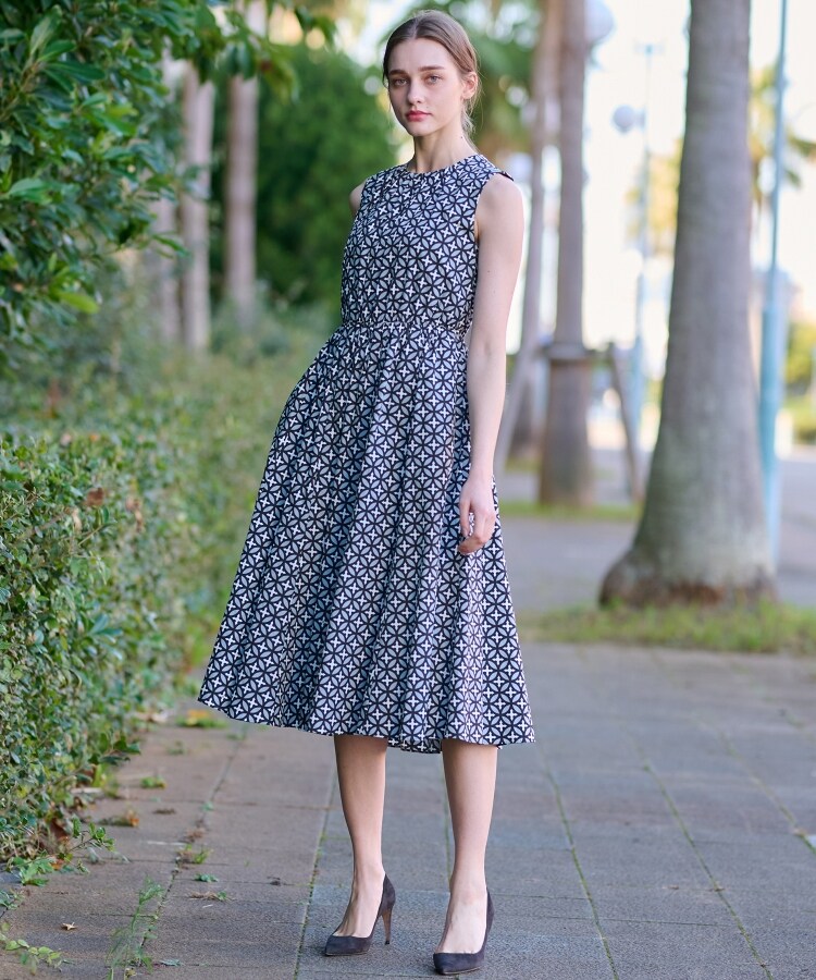ドレステリア(レディース)(DRESSTERIOR(Ladies))のオーバーラップサークルノースリーブワンピース6