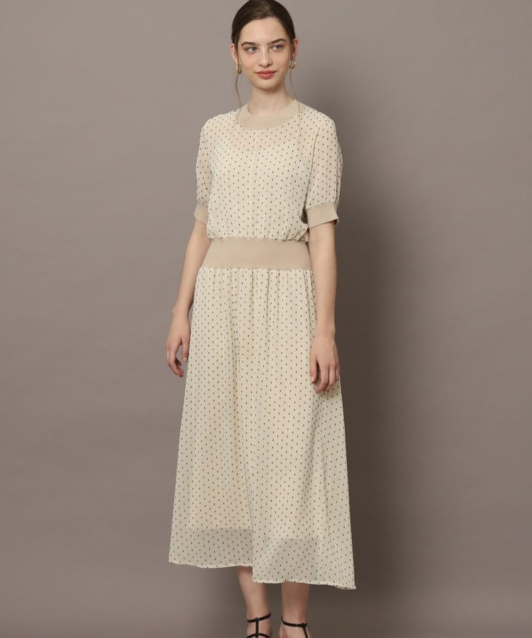 ドレステリア(レディース)(DRESSTERIOR(Ladies))の【EC・ルクア別注カラーあり】ドットカットジャカードハーフスリーブ ライトベージュ(951)