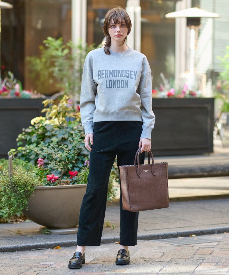 ドレステリア(レディース)(DRESSTERIOR(Ladies))のヴィンテージロゴスウェット7