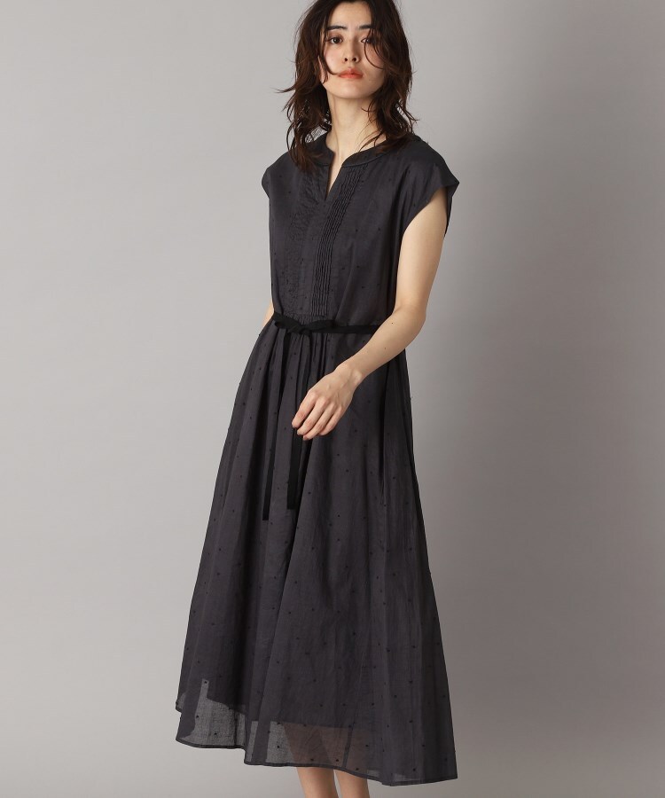 ドレステリア(レディース)(DRESSTERIOR(Ladies))の【ポケット付/きれいめ】ドット刺繍タックワンピース8