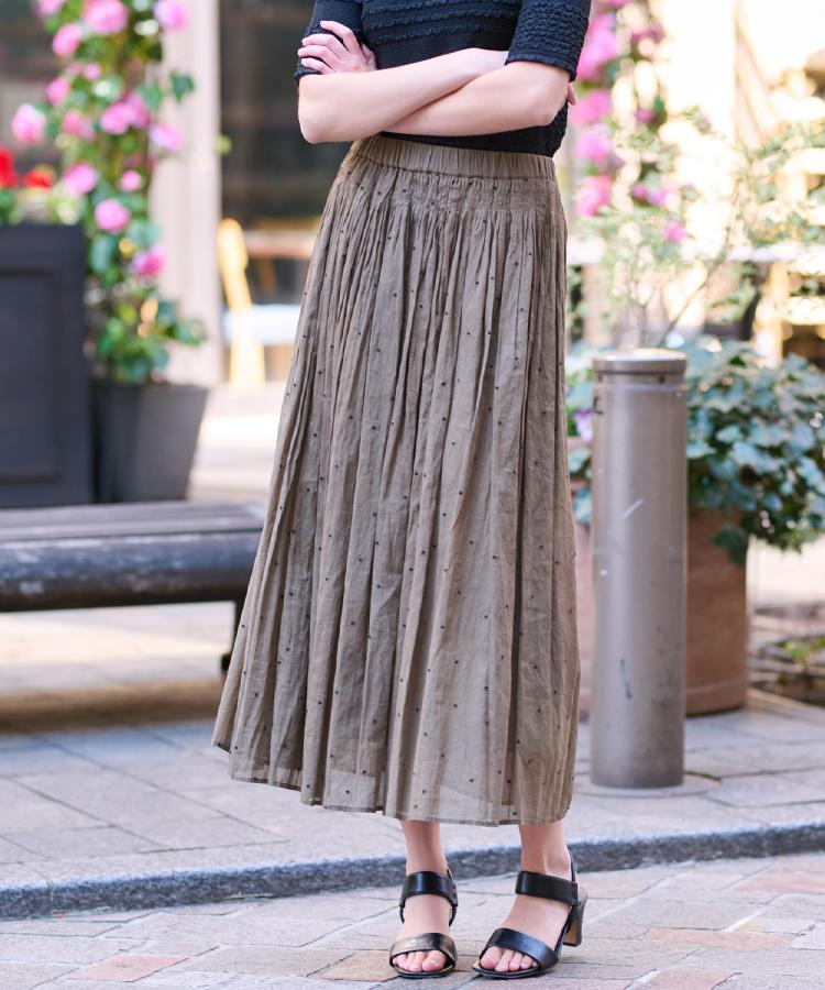 ドレステリア(レディース)(DRESSTERIOR(Ladies))の【ウエストゴム/裏地あり】イージーウエストドット刺繍スカート オリーブグリーン(026)