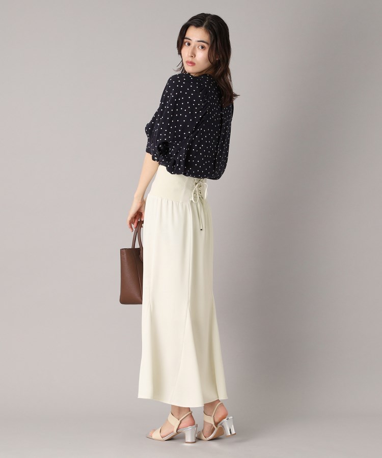 大人百花春号掲載 モデル美香さん着用】バックストラップ
