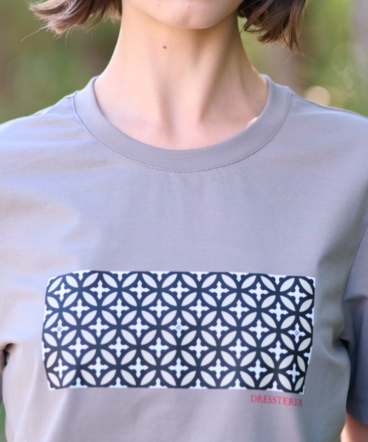 ドレステリア(レディース)(DRESSTERIOR(Ladies))のバックブリーズテックオーバーラップサークルプリントTシャツ17