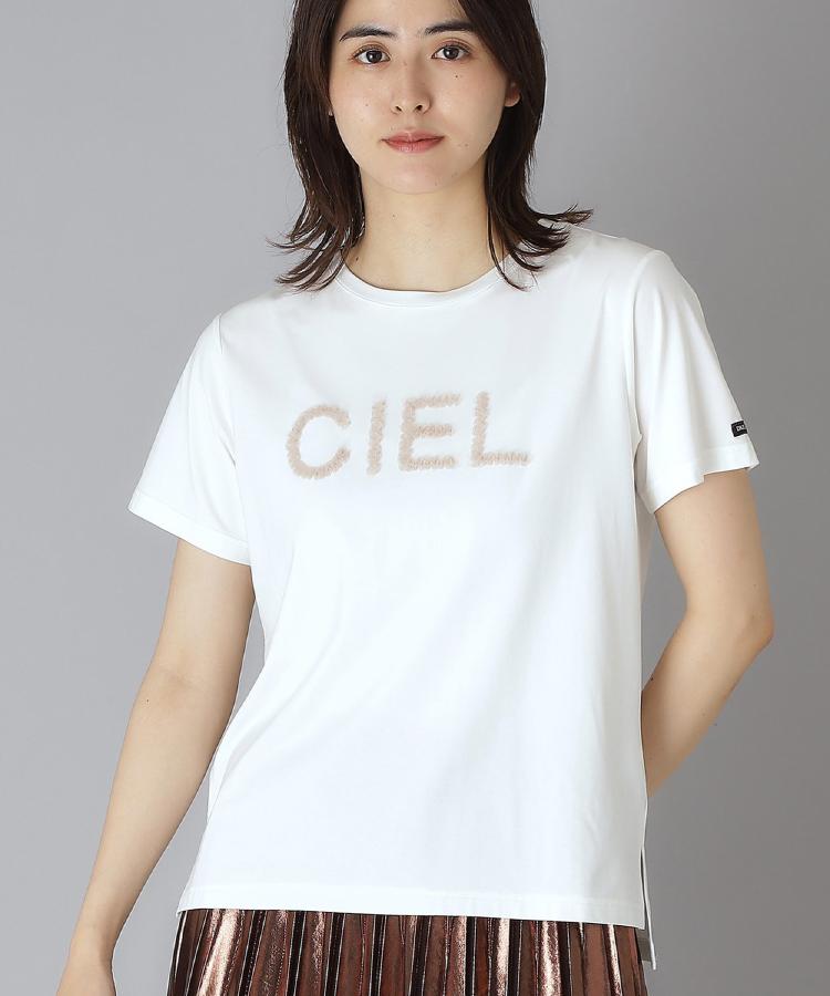 ドレステリア(レディース)(DRESSTERIOR(Ladies))のクリア天竺チュールCIELロゴTシャツ オフホワイト(003)