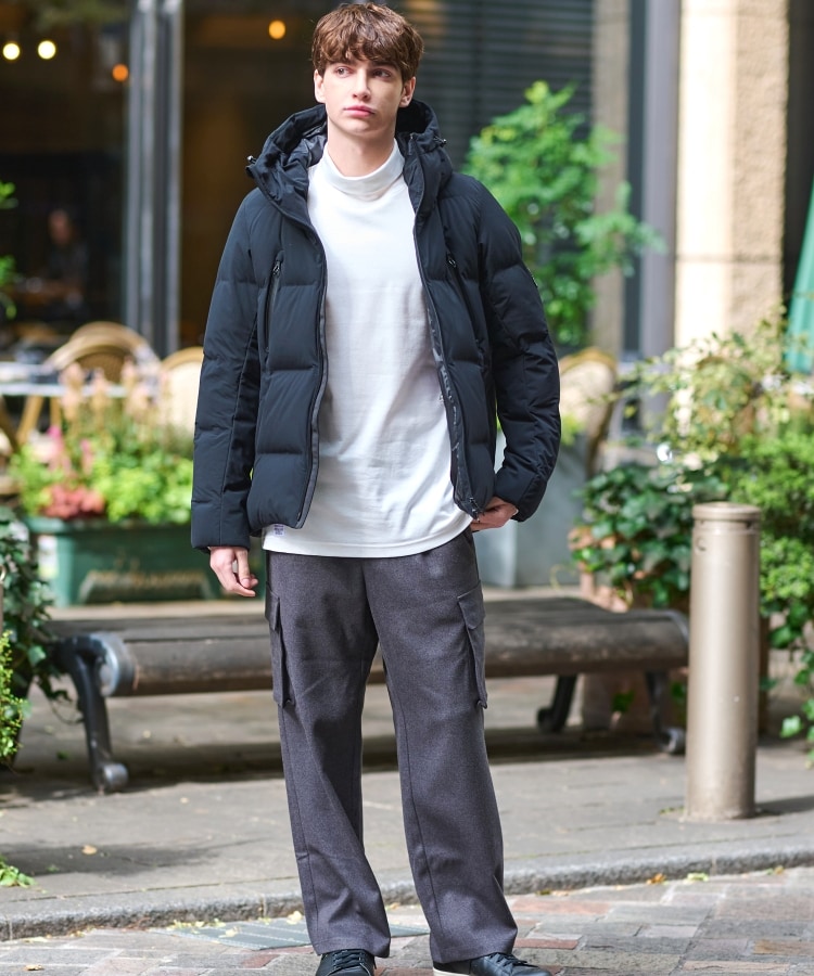 ◇【美シルエット／上品】ノーカラータフタショートライトダウン