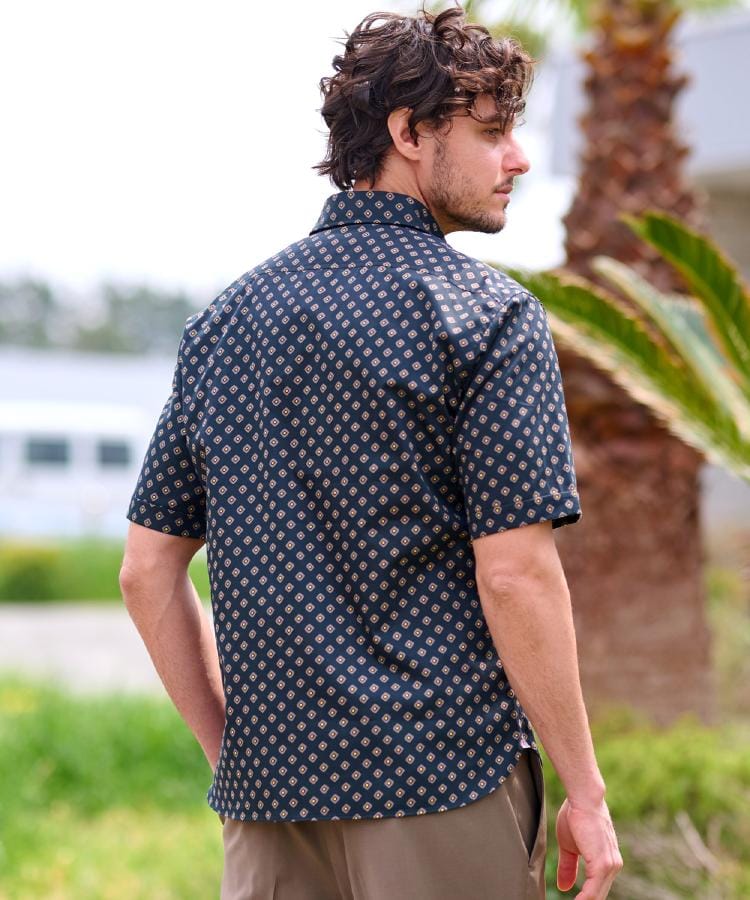 ドレステリア(メンズ)(DRESSTERIOR(Men))のポートベロープリント ショートスリーブシャツ5