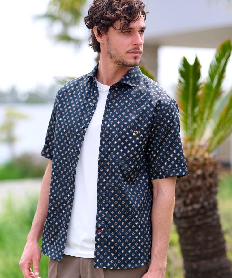 ドレステリア(メンズ)(DRESSTERIOR(Men))のポートベロープリント ショートスリーブシャツ ブラック(519)