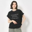 リラート(RILATO)の【RILATO】テーププリントTシャツ ブラック(019)