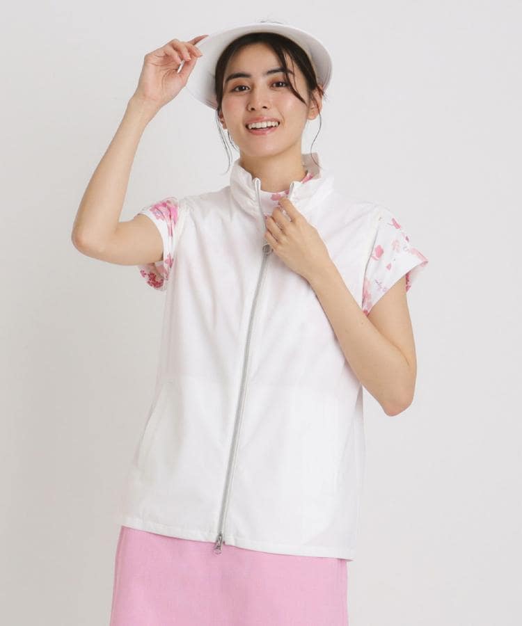 アダバット(レディース)(adabat(Ladies))の撥水加工 ロゴチェックジップアップベスト1