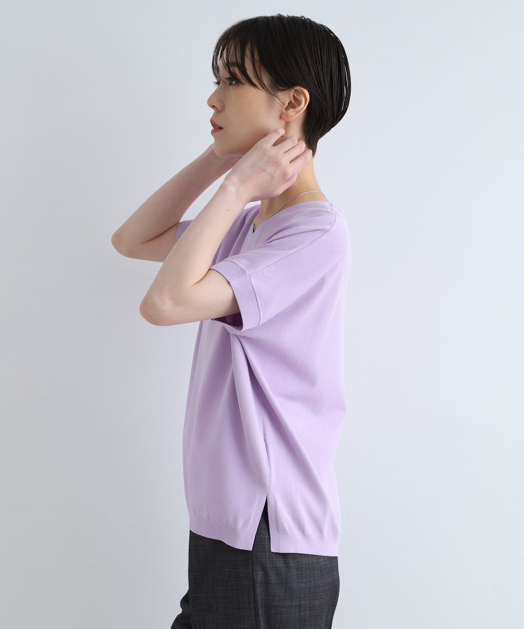 インディヴィ(INDIVI)の【新色登場！/洗える/夏に着たい】Vネック Tシャツライクニット26